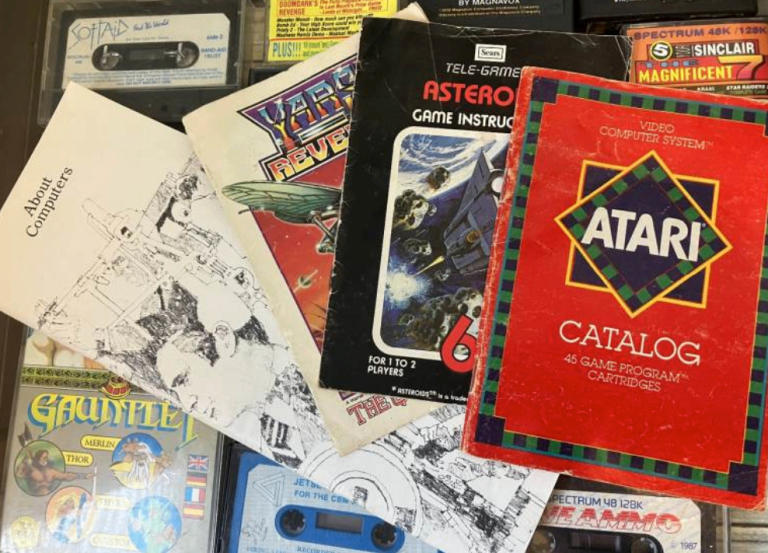 Rather LARGE Joblot or 70's 80s and 90s computing history RETRO collectables