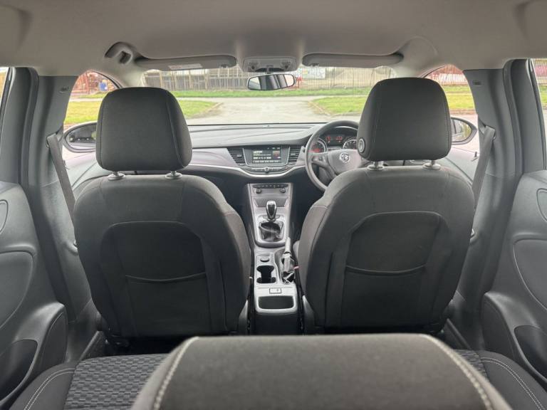 2017 Vauxhall Astra 1.0i Turbo ecoFLEX Design Sports Tourer 5dr Petrol Manual Euro 6 (s/s) (105 E...