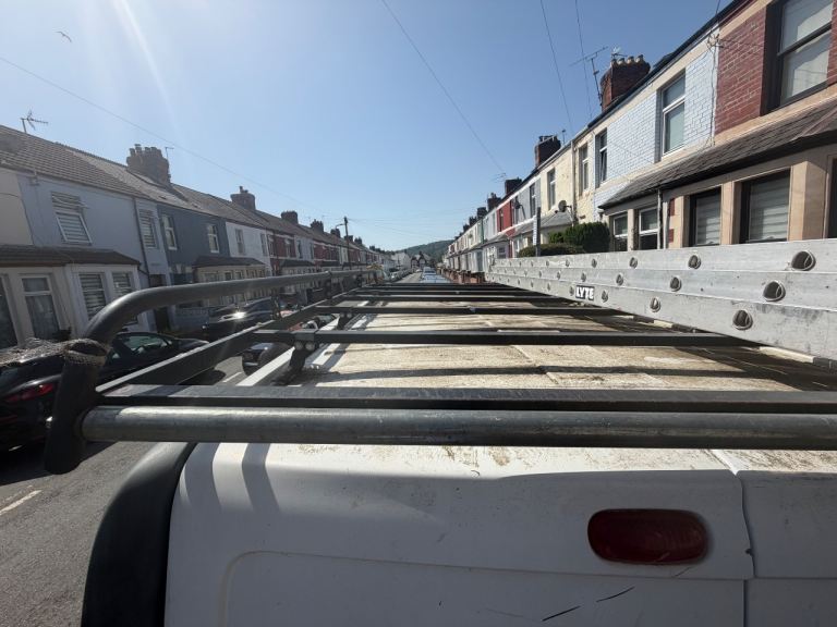 Rhino roof bars good condition 