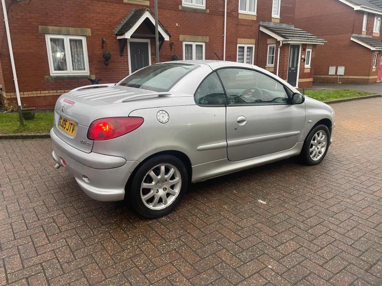 Peugeot, 206, Convertible, 2005, Manual, 1587 (cc), 2 doors