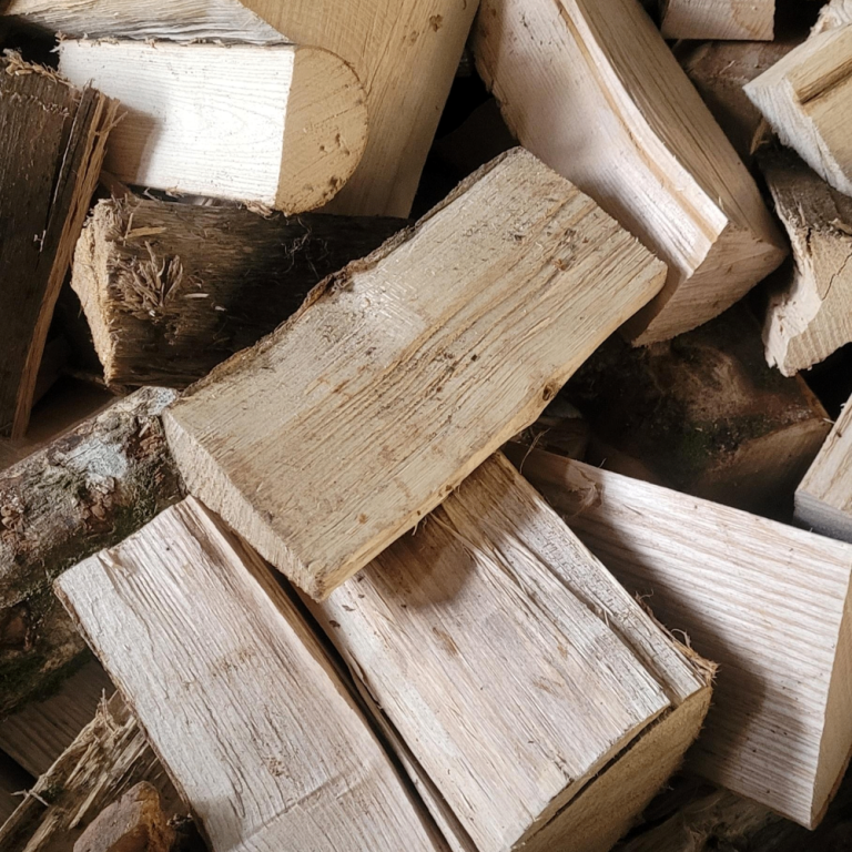 HARDWOOD LOGS SPECIAL LIMITED OFFER Fire Wood Fully Seasoned & Dried Ready to Burn Firewood for Sale