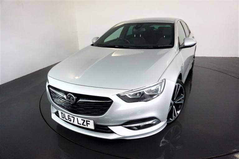 2017 Vauxhall Insignia 2.0 Turbo D SRi Vx-line Nav 5dr HATCHBACK DIESEL Manual
