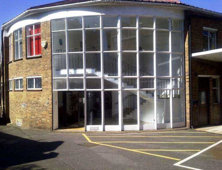 Offices to Rent in a Quiet Mews in Swiss Cottage (NW6 3QH)