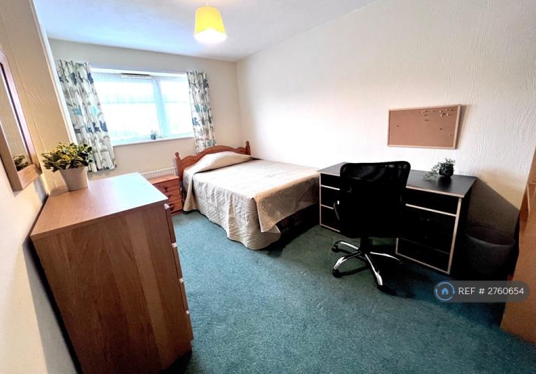 5 bedroom house in Tippett Close, Colchester, CO4 (5 bed) (#2760654)