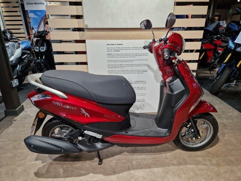 YAMAHA DELIGHT 125 IN RED