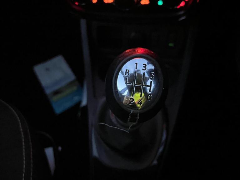 2015 Dacia Duster 1.5 dCi 110 Laureate 5dr HATCHBACK Diesel Manual