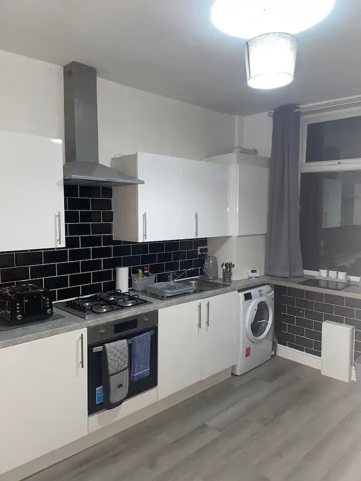 Furnished 2 bedroom Denton 