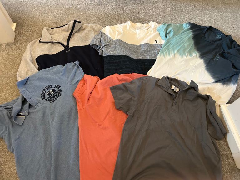 Men’s clothing size large 