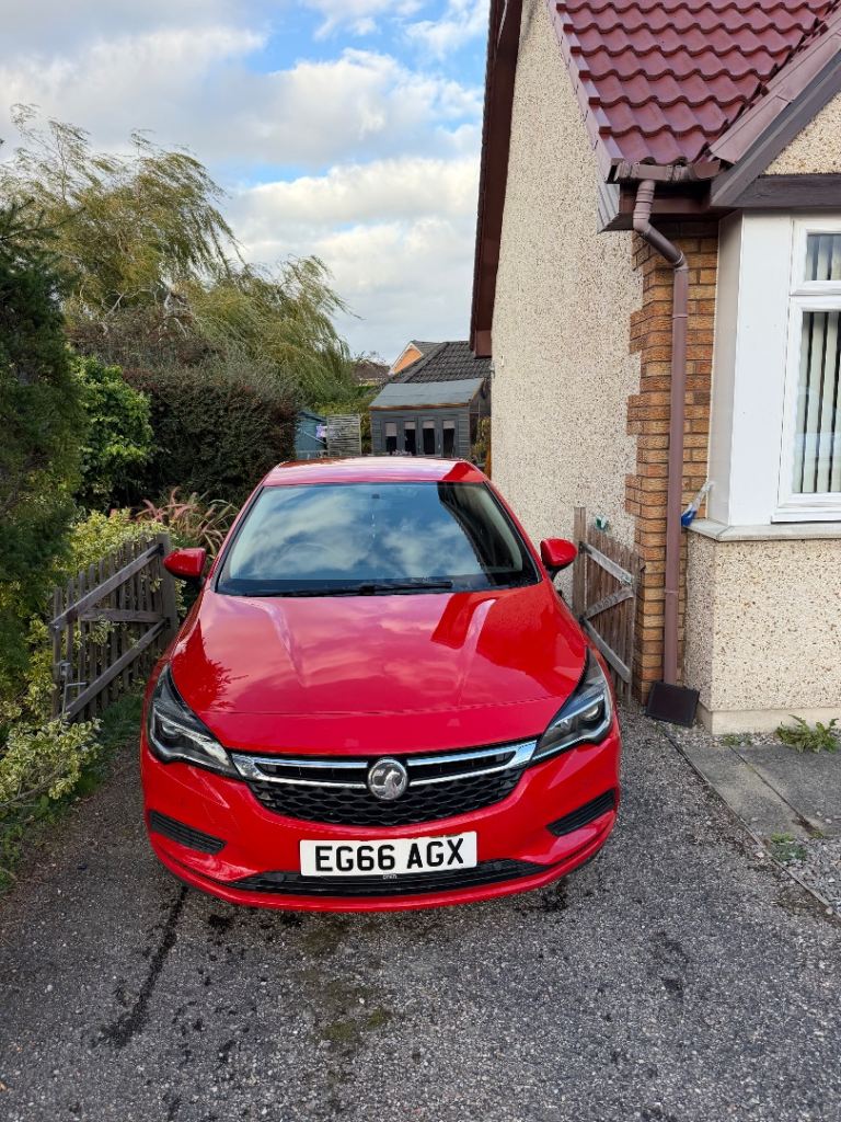 Vauxhall, ASTRA, Hatchback, 2017, Manual, 1598 (cc), 5 doors