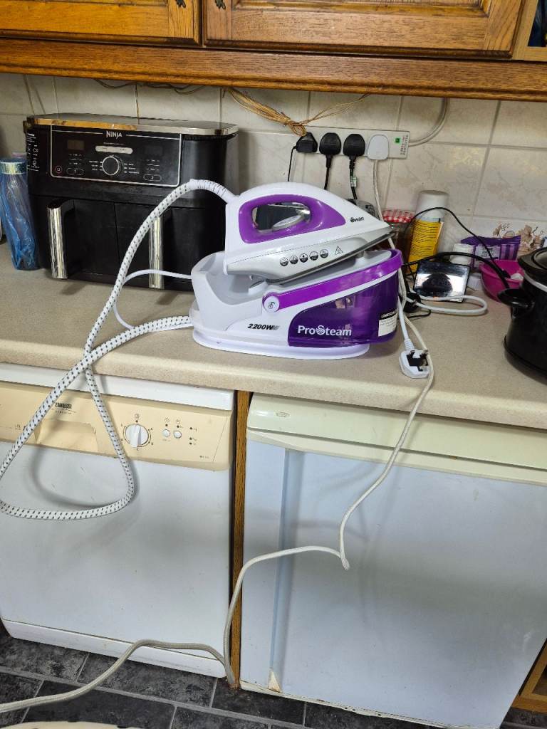 ProSteam Steam Swan iron– Good Condition