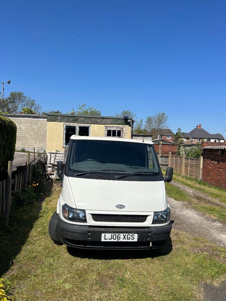 Ford, TRANSIT, T300 85 Panel Van, 2006, Manual, 1998 cc)