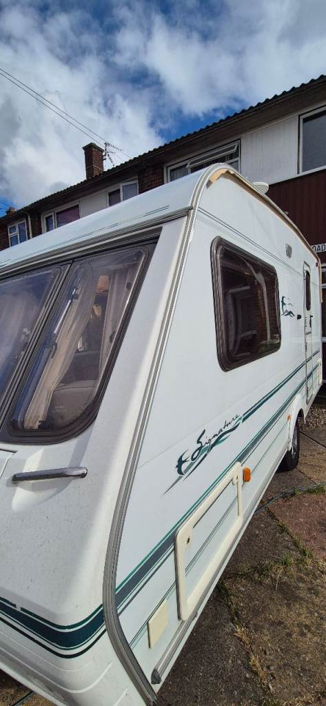 Caravan 2 berth with solar panel and inverter 