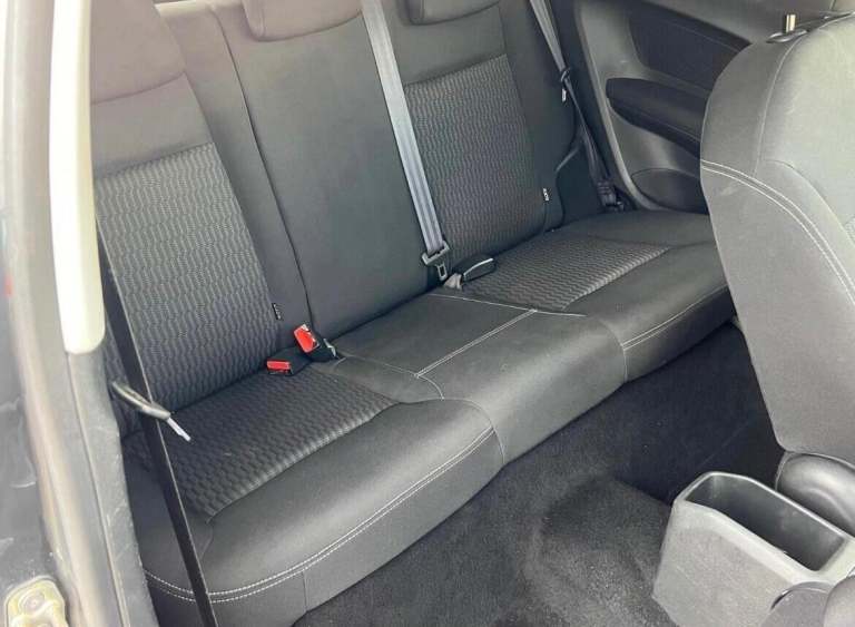 2014 Peugeot 208 1.2 VTi Style 3dr HATCHBACK PETROL Manual