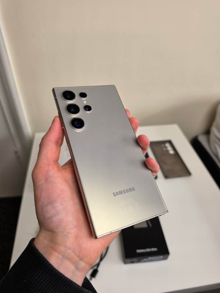 Samsung Galaxy S24 Ultra 512GB Titanium Grey Unlocked Dual SIM