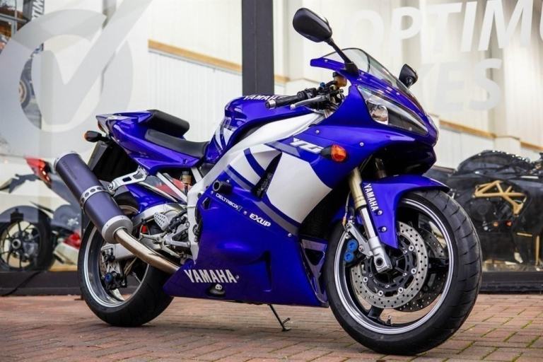 Yamaha YZF-R1 LOW MILES ! EXTREMELY CLEAN ! COLLECTOR