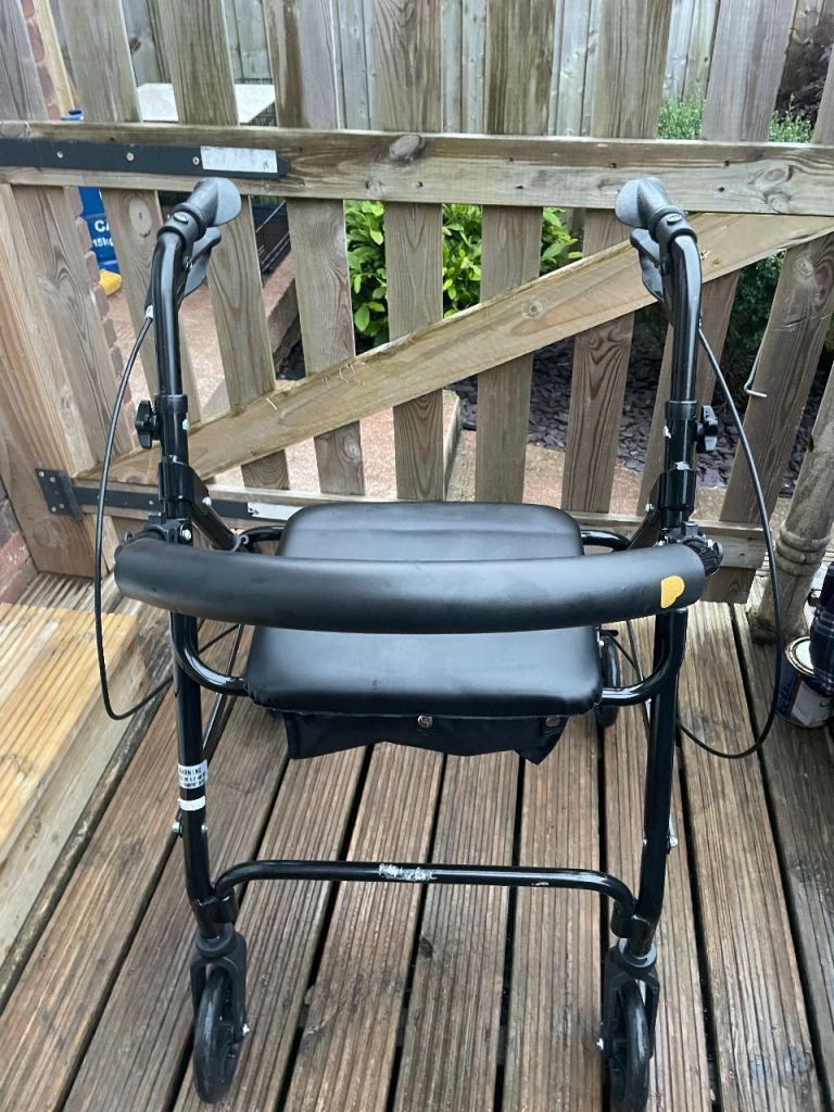 Walking aid sit down chair with storage basket 