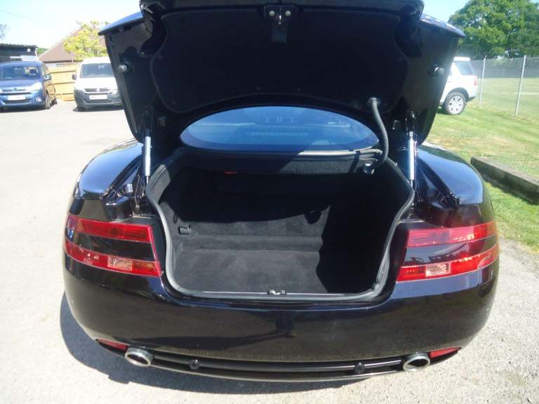 ASTON MARTIN DB9 5.9 2007