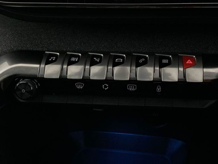 2022 Peugeot 3008 1.5 BlueHDi Allure Premium 5dr EAT8 Crossover/SUV DIESEL Automatic