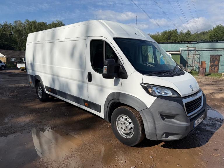 Peugeot Boxer 2015 L4 H2 panel van extra long wheel base ONLY 24,000 MILES