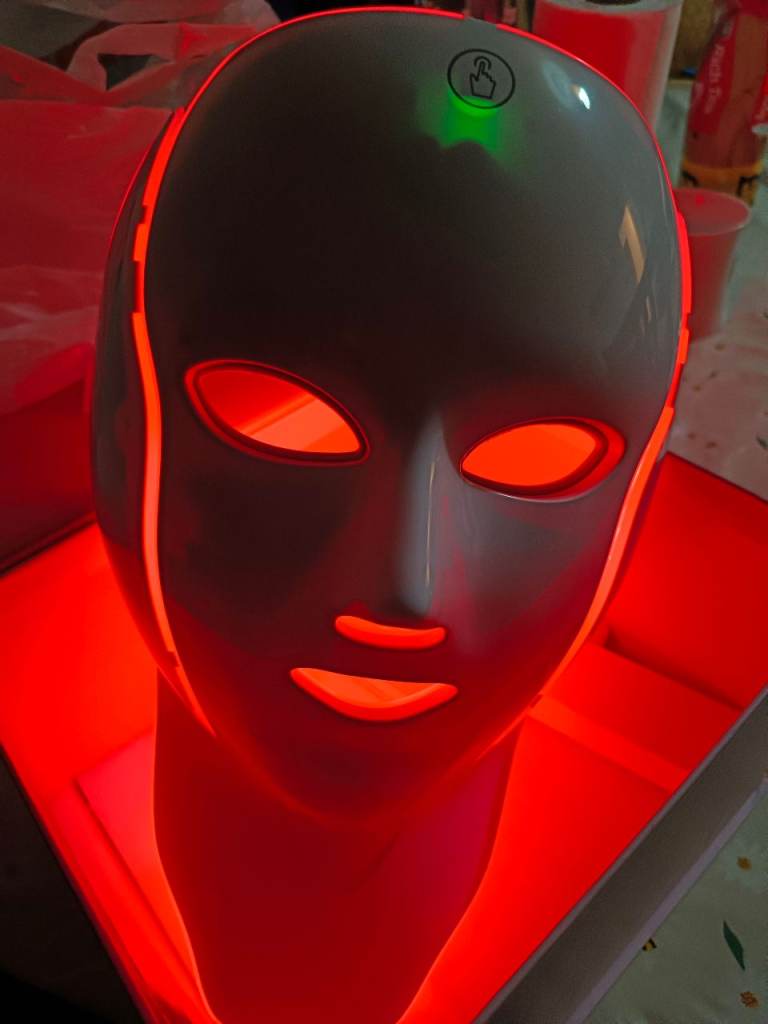 Red Light Therapy Mask | in Cardonald, Glasgow | Gumtree