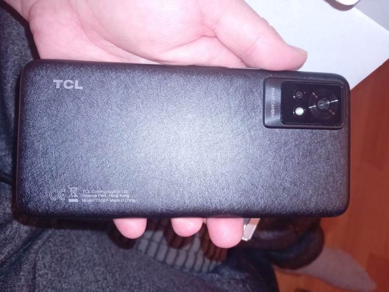 TCL 406i unlocked 