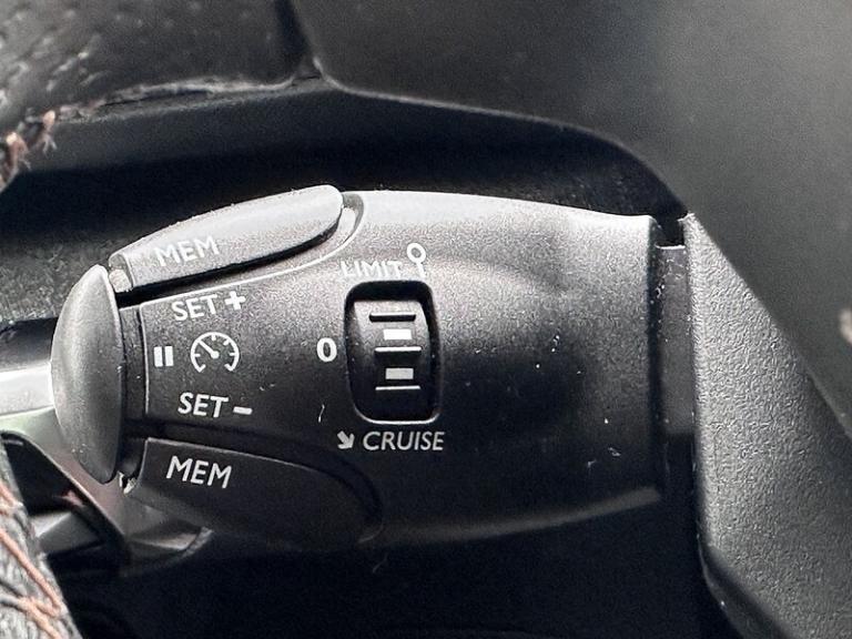 2017 Peugeot 5008 1.2 PureTech GT Line 5dr HATCHBACK PETROL Manual