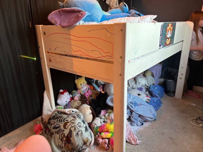 FREE mid rise single bed