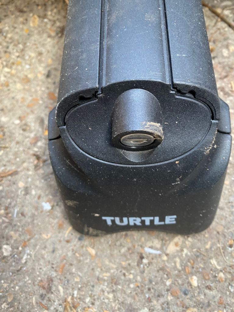 Turtle crossbars and feet