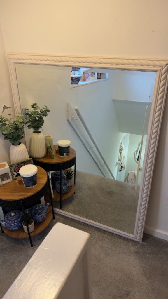Large mirror 