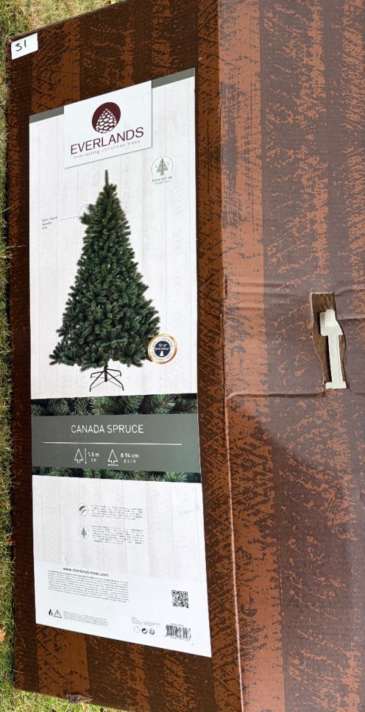 NEW Everlands Canada Spruce Artificial Christmas Tree 1.5m (5ft)