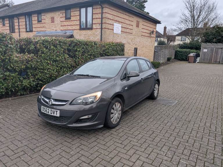 Vauxhall, ASTRA, Hatchback, 2012, Manual, 1598 (cc), 5 doors