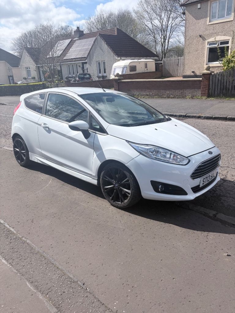 2013 Ford fiesta 