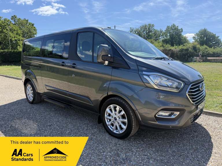 2019 Ford Tourneo Custom 2.0 EcoBlue 130ps Low Roof 8 Seater Titanium DIESEL Manual