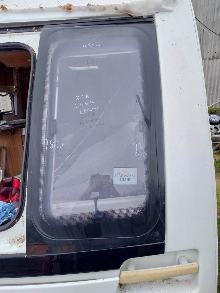 2016 lunar caravan front nearside window 