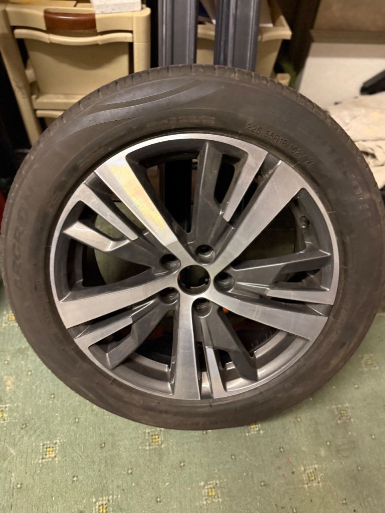 Alloy and space saver wheels