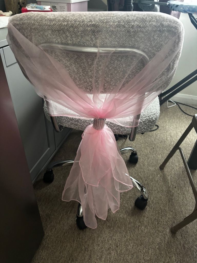 50 pink organza chair sashes