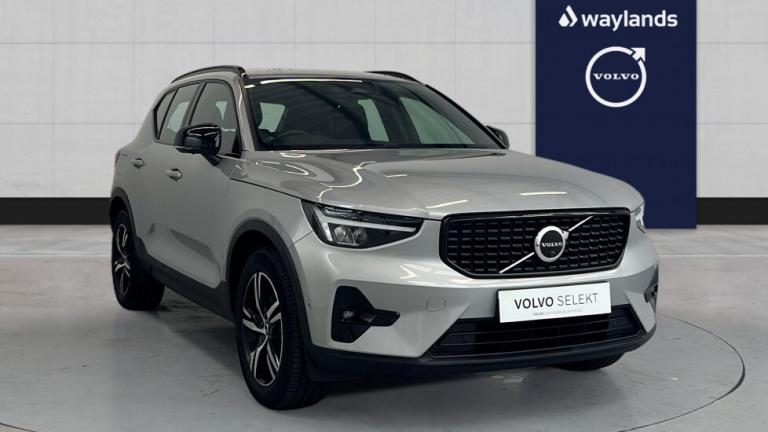 2023 Volvo XC40 Plus, B3 mild hybrid, Petrol, Dark (Heated Windscreen, 360 Camera) Estate Petrol ...