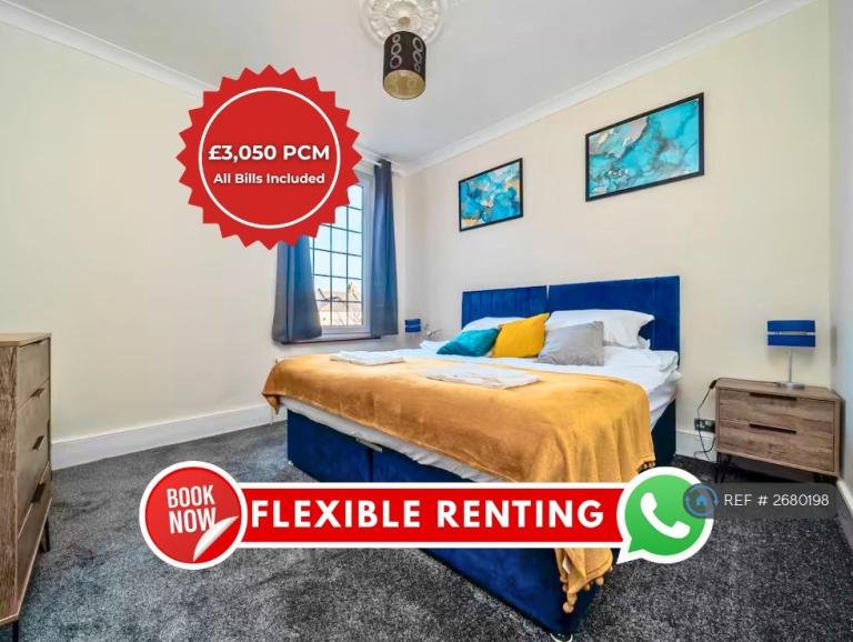 1 bedroom flat in Holly Road, London, E11 (1 bed) (#2680198)
