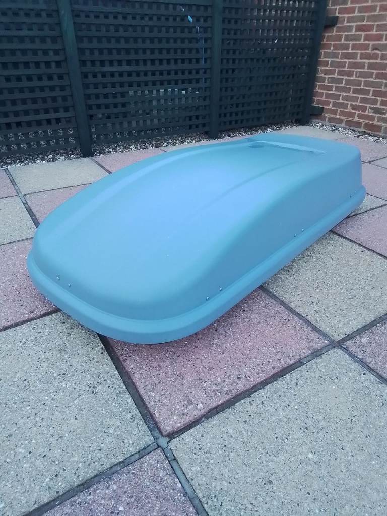 Roof Box    Halfords 420 L
