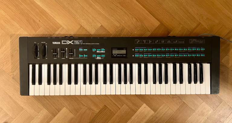 Yamaha DX21 FM Synthesizer