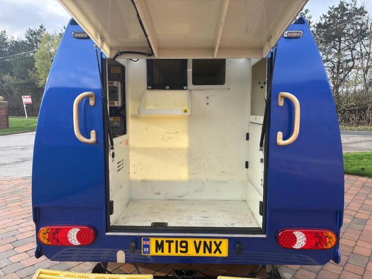 2019 Toyota Hilux Active Extra Cab Pick Up 2.4 D-4D TSS PICK UP Diesel Manual