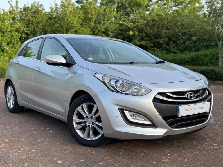2013 Hyundai i30 1.6 CRDi Style Auto Euro 5 5dr HATCHBACK Diesel Automatic