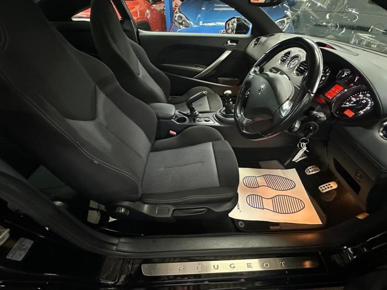 2013 Peugeot RCZ 2.0 HDi Sport Coupe 2dr Diesel Manual Euro 5 (163 ps) COUPE Diesel Manual