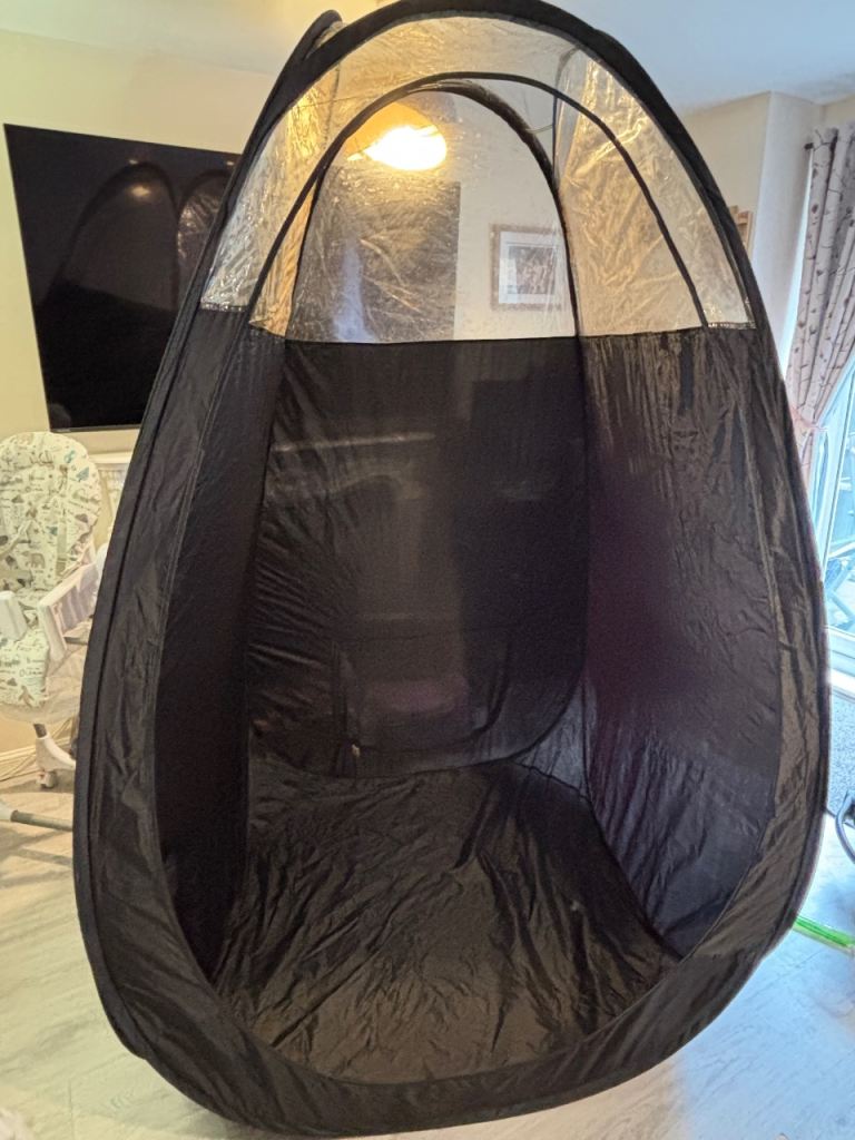 Tanning tent 