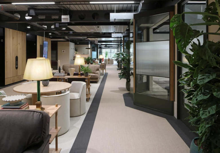 Creative & Modern *Marble Arch* Private Serviced Offices: Units from 6 to 255 desks for rent W1H