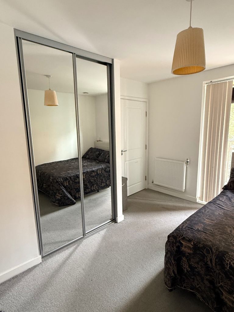 Your Own Room & Bathroom in Greenwich