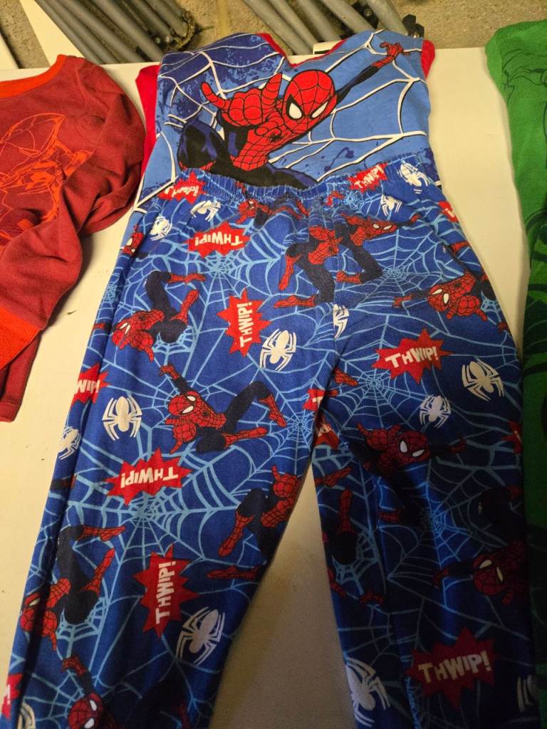 4 sets . Boy PJ marvel 