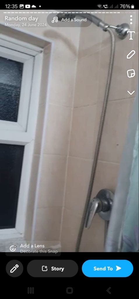 En-suite double room with own kitchenette for single occupancy Postcode E11 4EQ