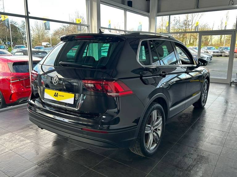 2019 Volkswagen Tiguan 2.0 TDI Match SUV 5dr Diesel Manual Euro 6 (s/s) (150 ps) 2 FORMER OWNERS ...