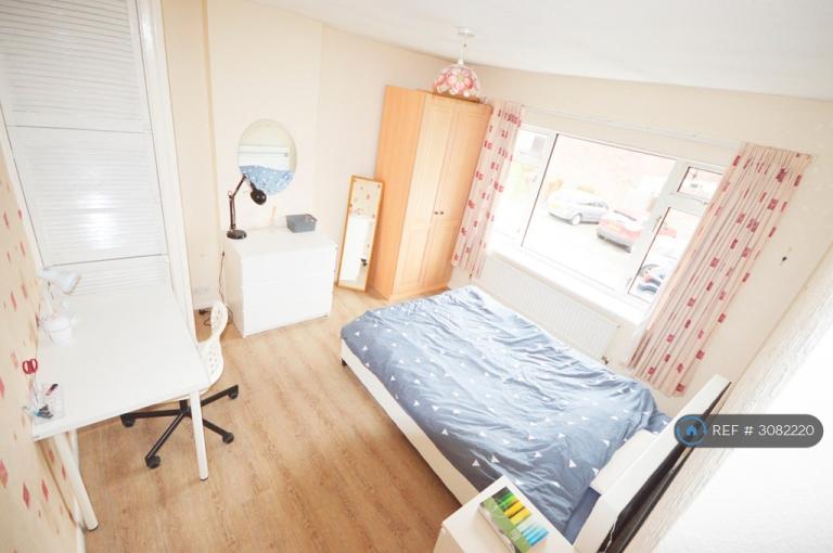 1 bedroom in Penrose Close, Coventry, CV4 (#3082220)